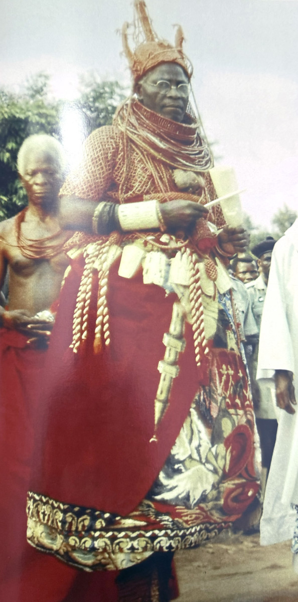 Oba Akenzua II